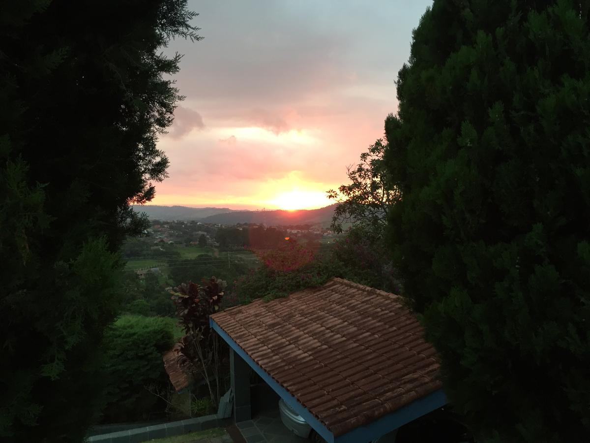Linda Chacara Com Piscina Villa Atibaia Dış mekan fotoğraf